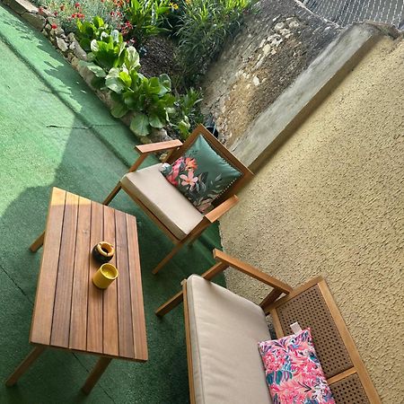 Appartement En Rez De Jardin Tout Equipe Fleurance Exterior photo